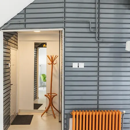 Apartment Sat Modern 2-bedroom Loft In Center