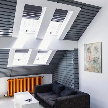 Sat Modern 2-bedroom Loft In Center